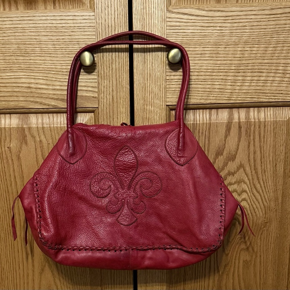 Vintage Chic Red Leather Shoulder Bag